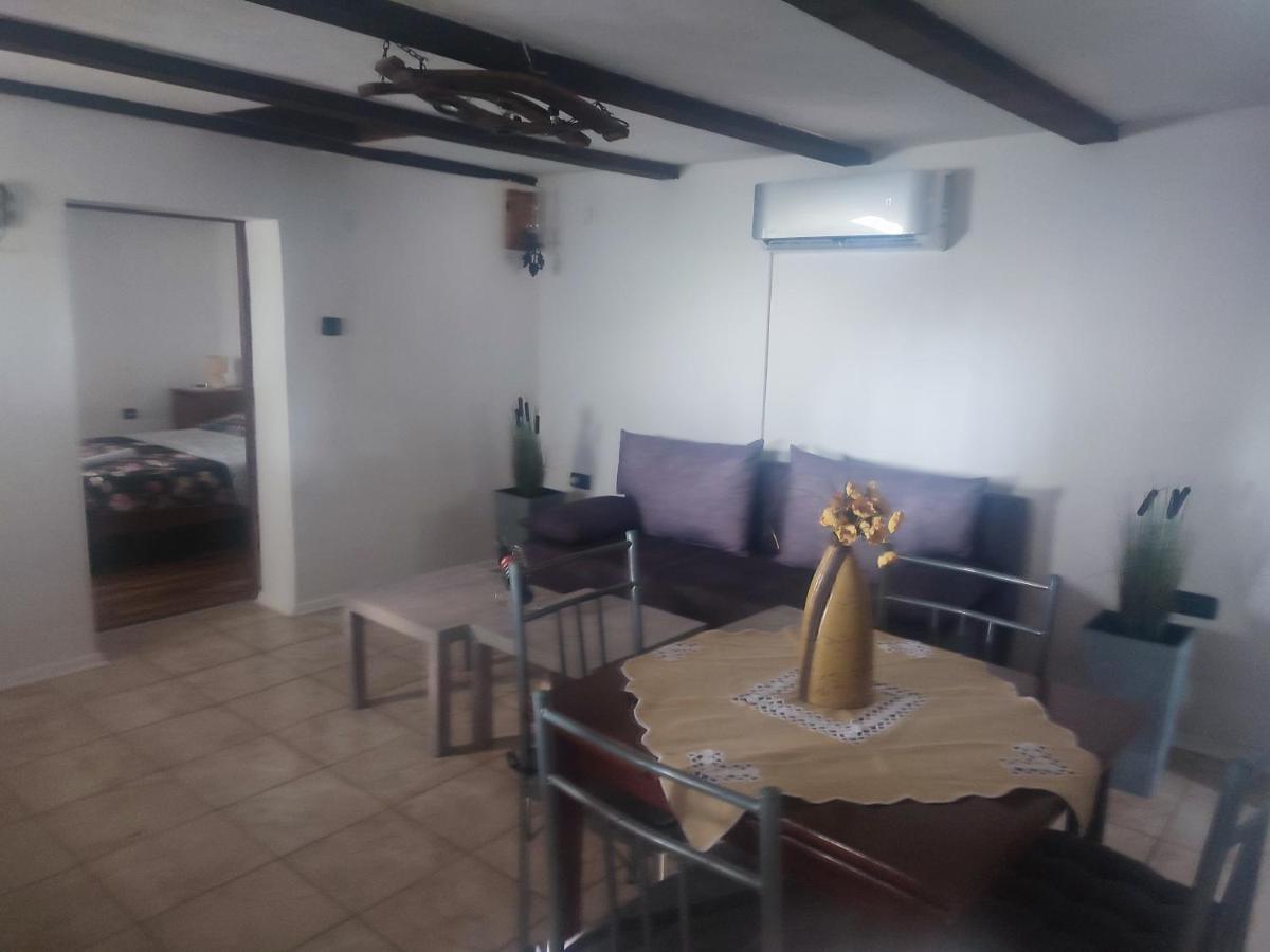 יבלנץ Holiday Home Lucija "" Private House With Pool "" מראה חיצוני תמונה