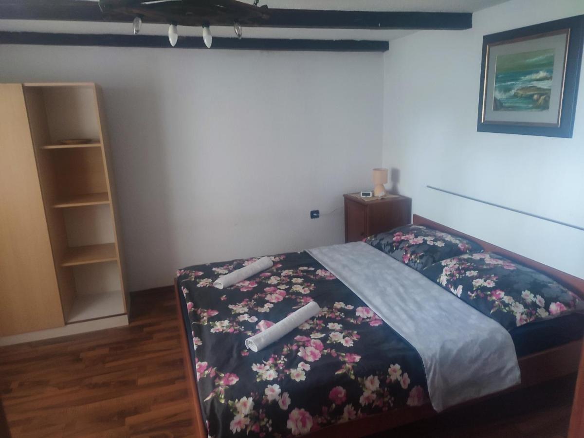 יבלנץ Holiday Home Lucija "" Private House With Pool "" מראה חיצוני תמונה